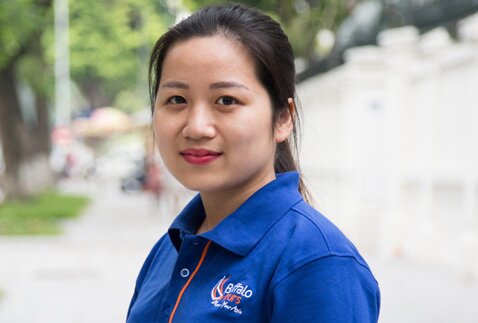 Thanh Nga, especialista de viajes en Buffalo Tours